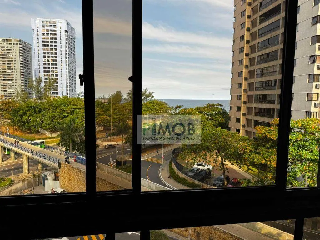 Floor-to-ceiling windows in a 3-bedroom apartment, 110 m² — photo 17
