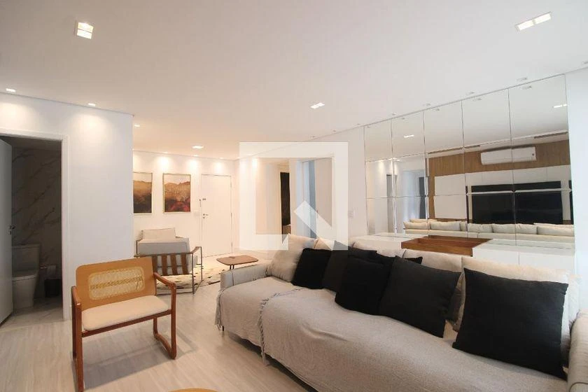 2-bedroom apartment in a building with a gym — photo 29