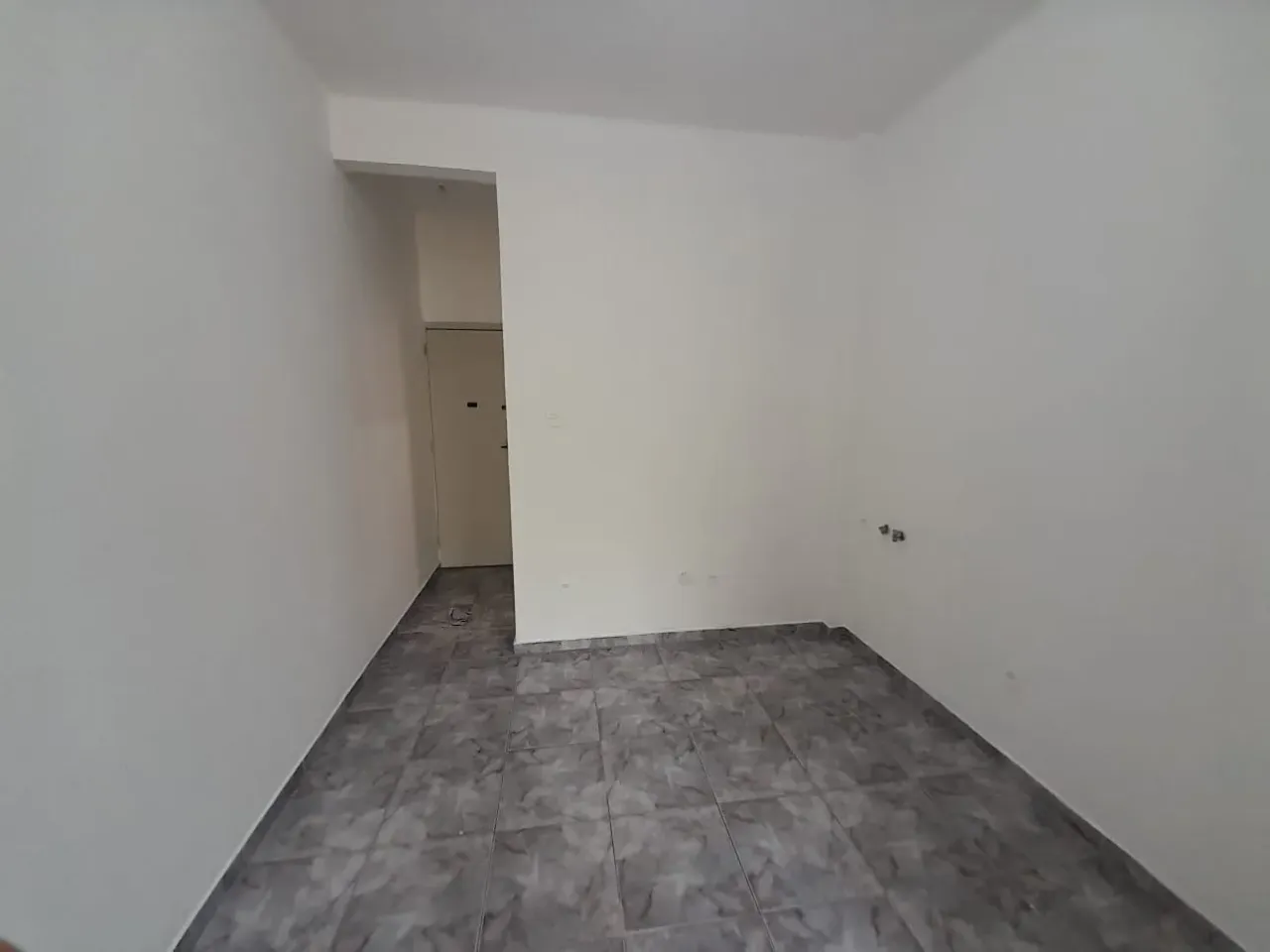 Unfurnished 1-bedroom apartment with 31 m² — photo 15
