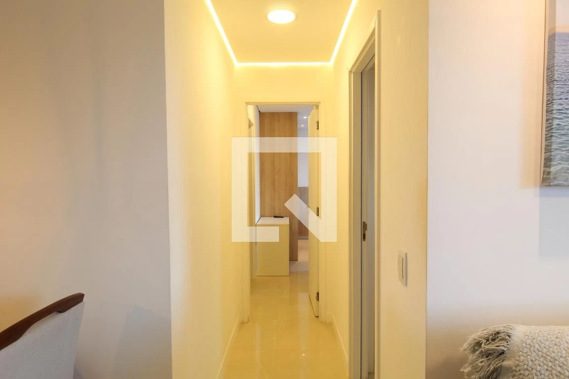 Собственный бассейн и 2 спальни: квартира 64 м² — photo 4