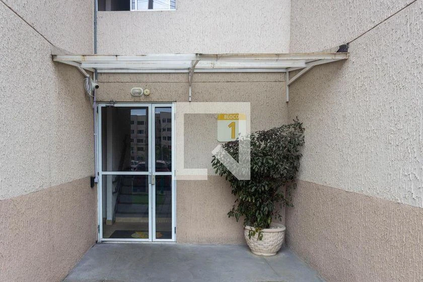 2-bedroom apartment in a building with a gym — photo 6