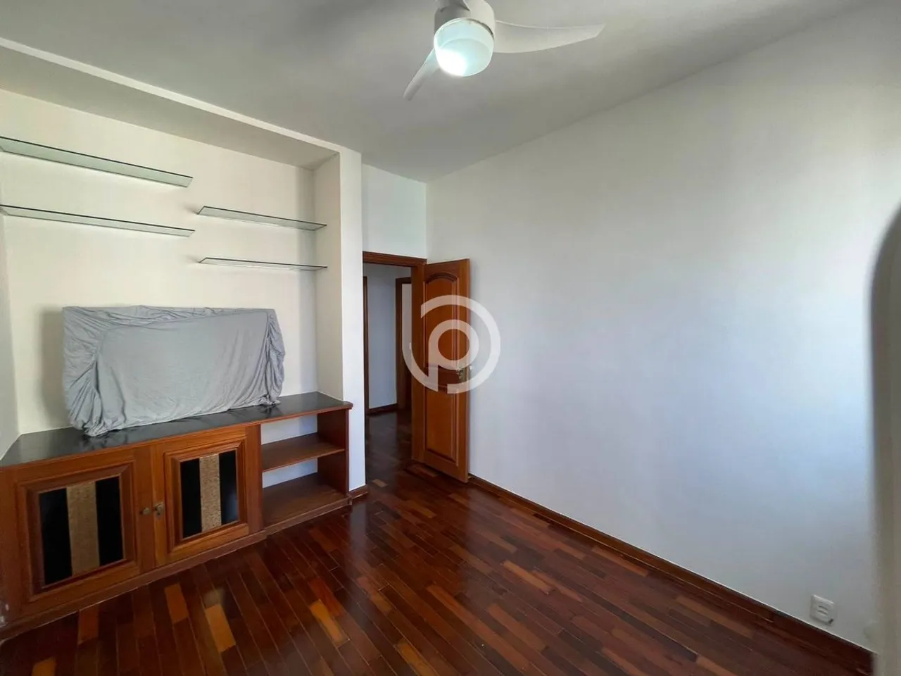 Rental apartment with 4 bedrooms and 4 bathrooms — photo 3