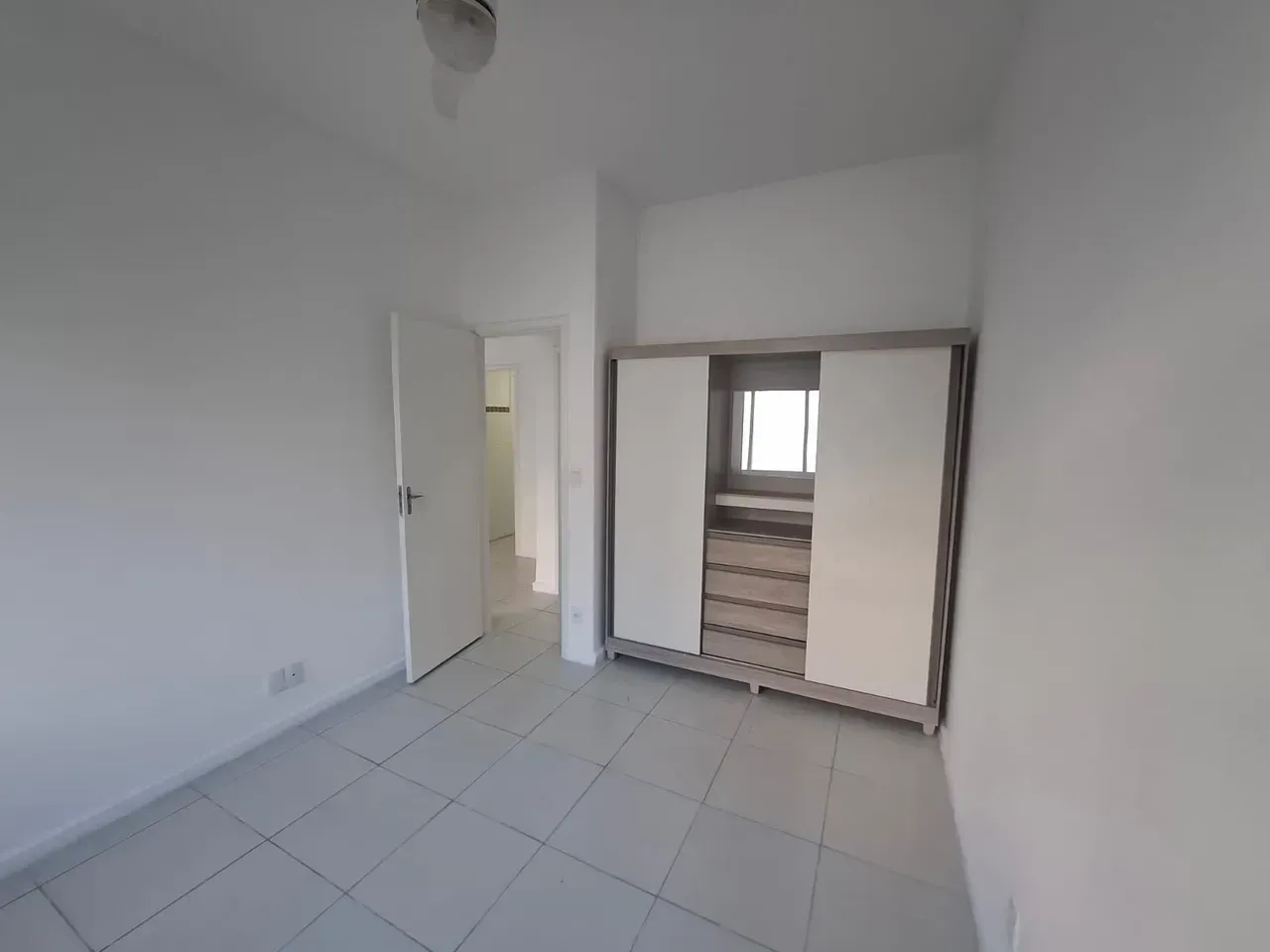 Apartamento com 1 quarto e cozinha fechada — photo 8