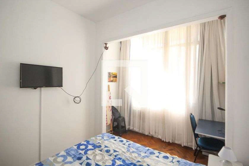 Kitnet mobiliada com máquina de lavar e armários embutidos — photo 10
