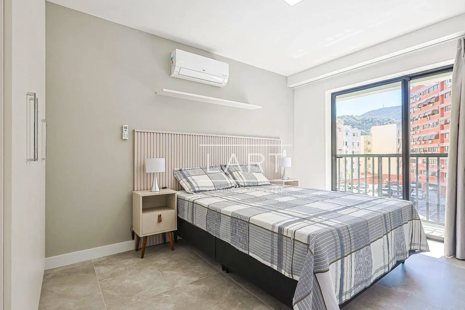 Furnished 100 m² apartment on the 5th floor with 1 parking — photo 7