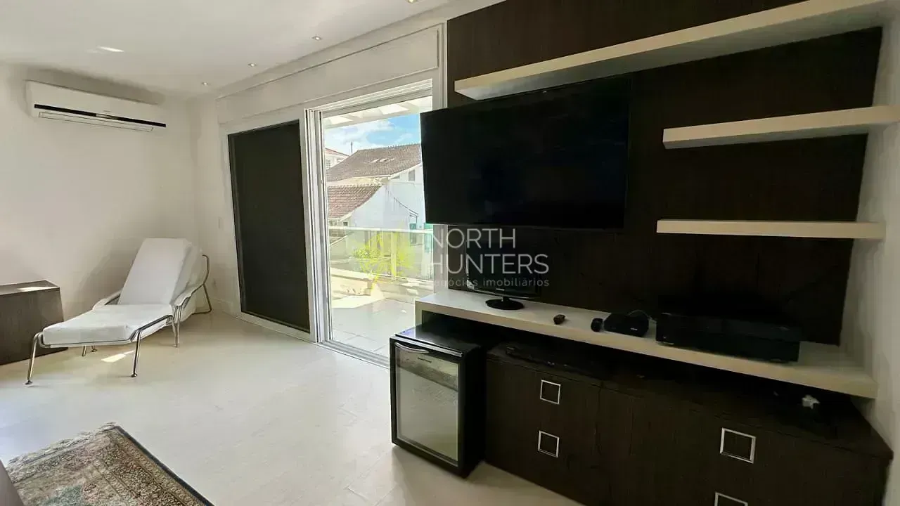 Furnished house with 9 bedrooms and a gas open kitchen — photo 53