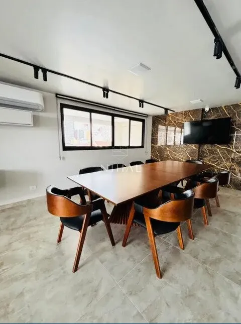 Furnished 1-bedroom apartment with 1 bathroom — photo 13
