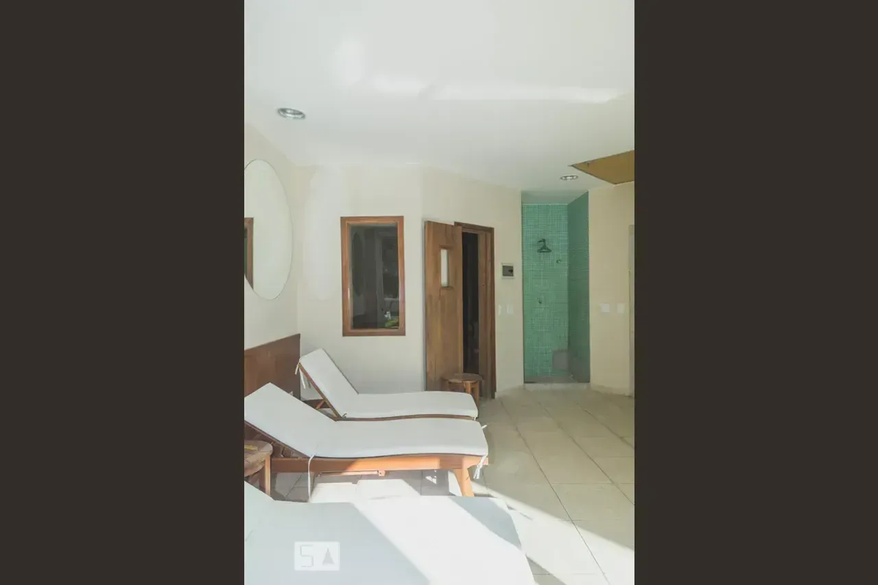 Furnished 3-bedroom apartment with 2 bathrooms — photo 5