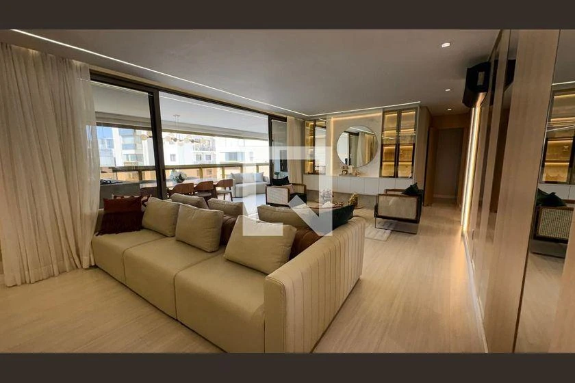 Apartment, 217 m², with a glass-enclosed balcony — photo 4