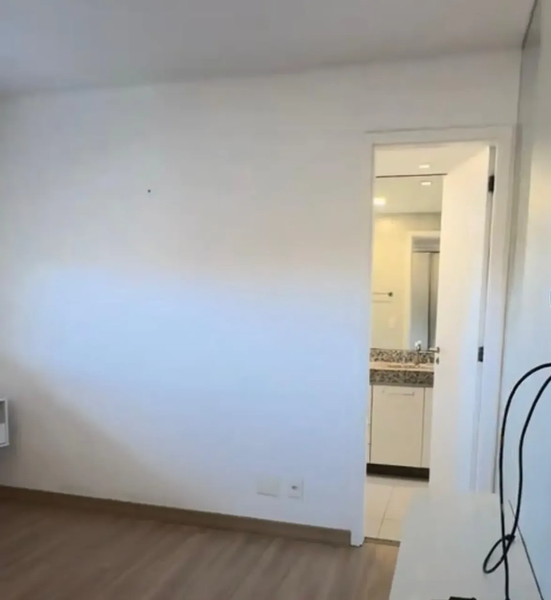 Apartamento com 4 quartos e cozinha fechada a gás — photo 17