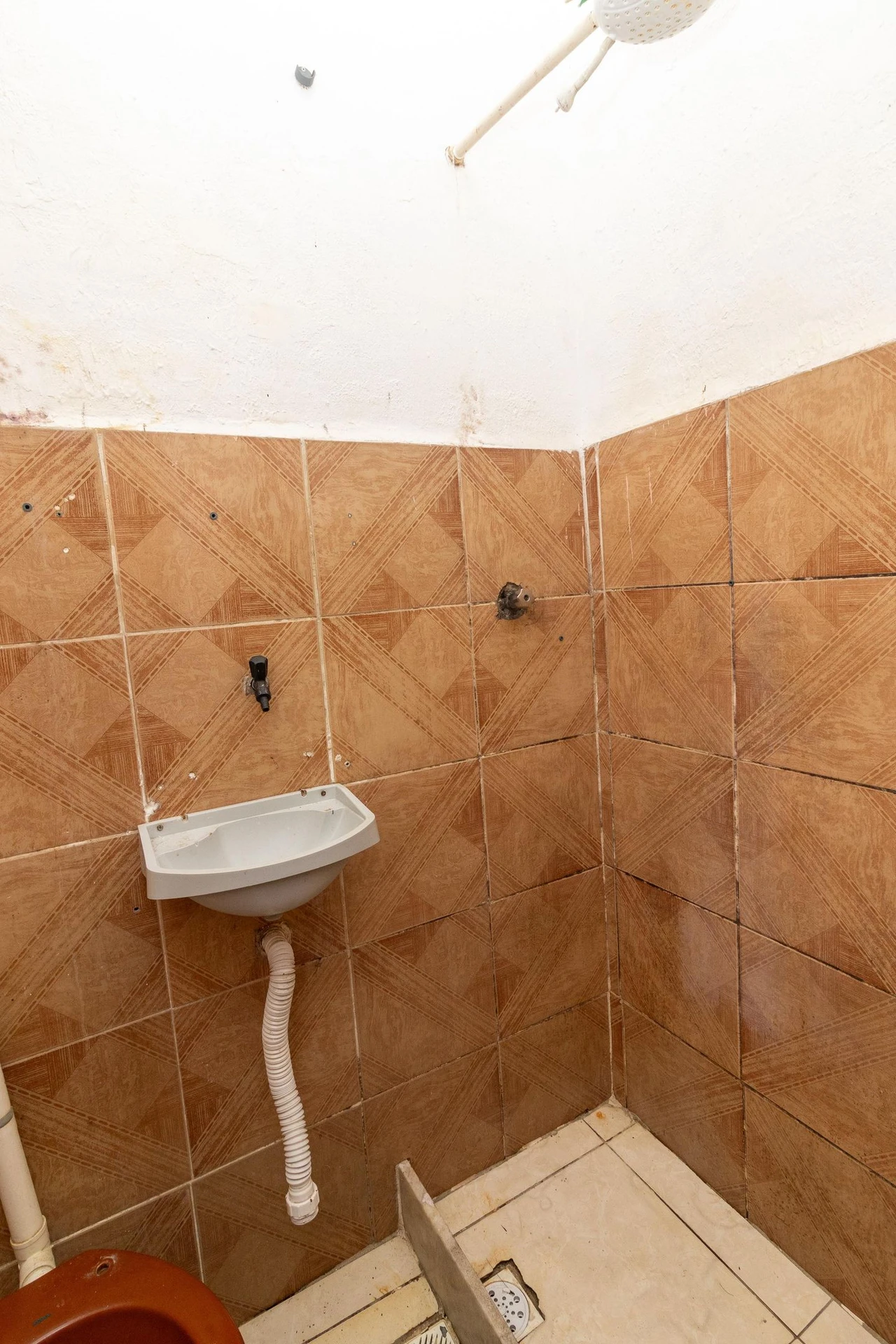Невозмеблированная студия с балконом: 1 спальня и 1 ванная — photo 6