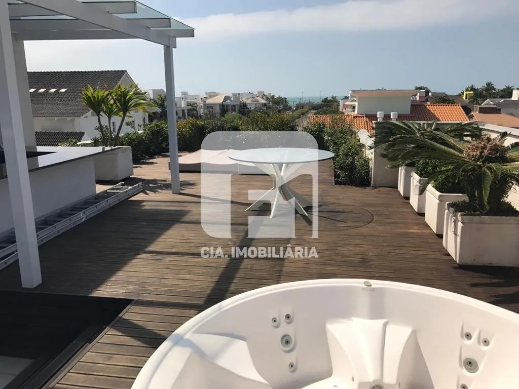 Furnished 9-suite house with open-plan kitchen — photo 33