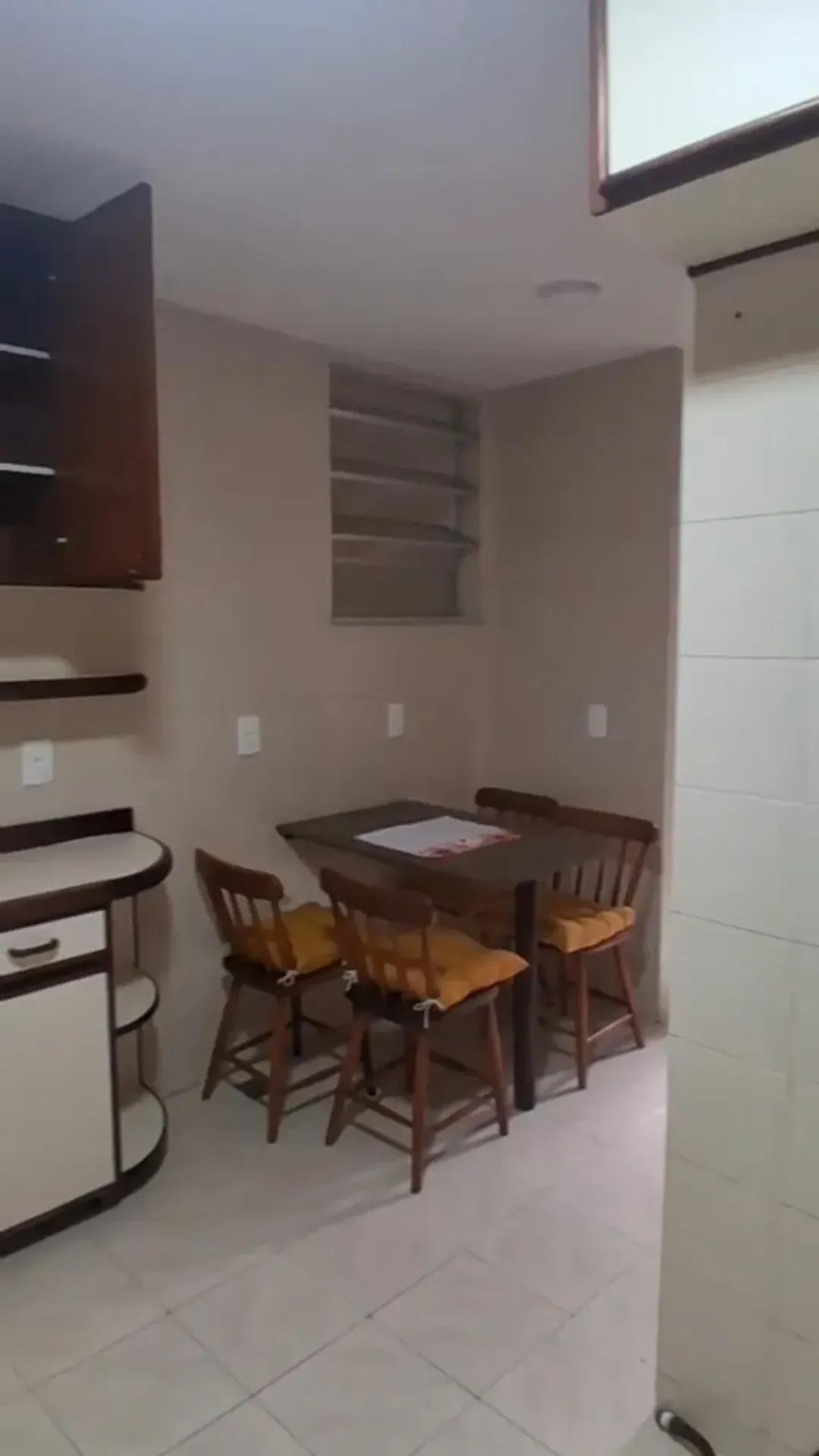 3-bedroom apartment with a gas stove and 1 parking spot — photo 4