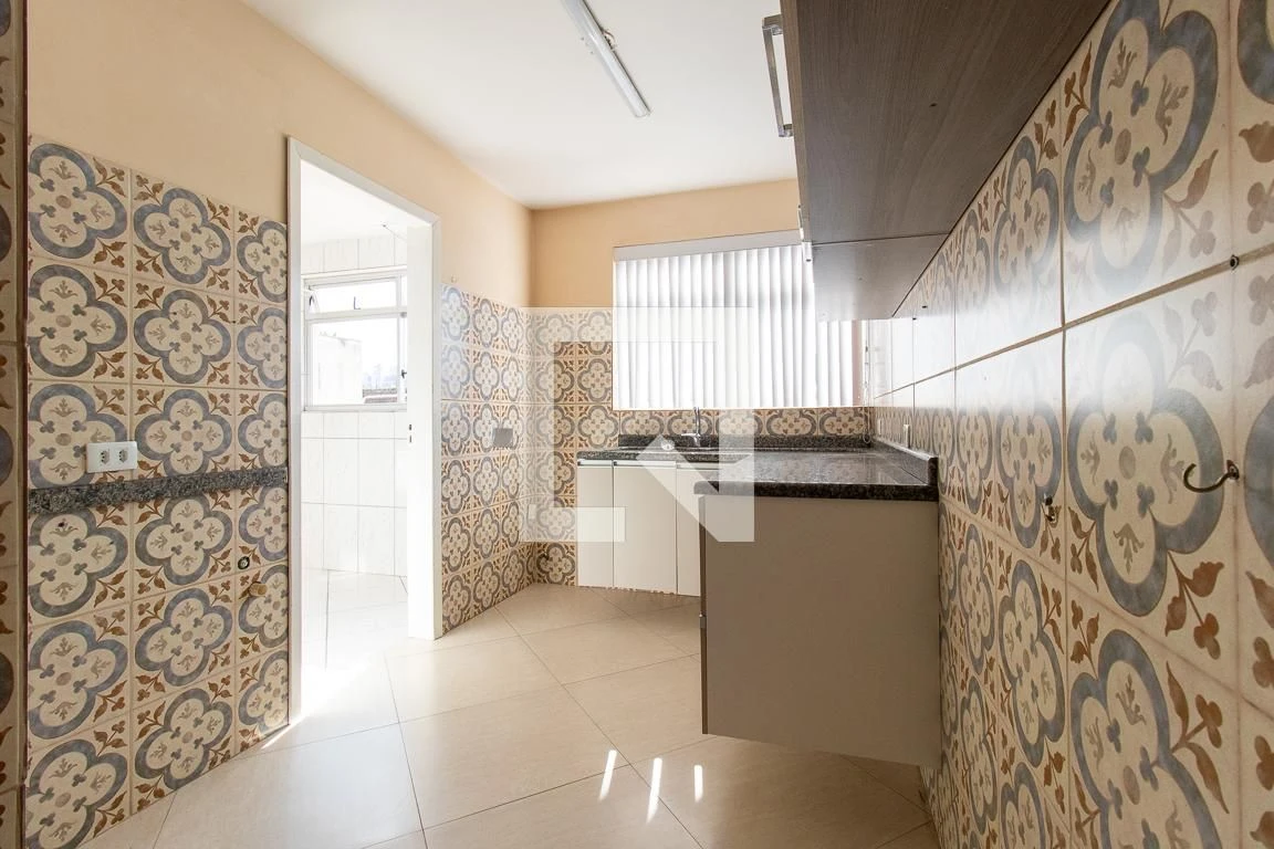 Apartamento de 3 quartos com piso de madeira ou laminado — photo 26