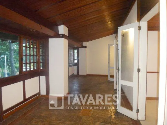 Unfurnished house with 5 bedrooms and a gas stove — photo 33