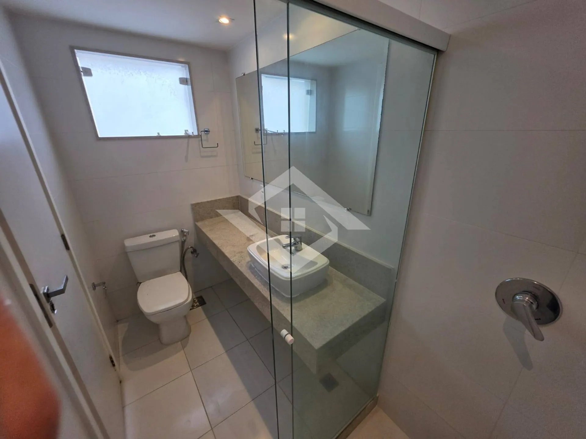 Casa duplex com 140 m², 3 dormitórios e 4 banheiros — photo 34
