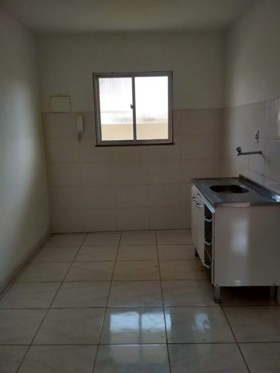 1-bedroom apartment with air conditioning and glass shower — photo 2
