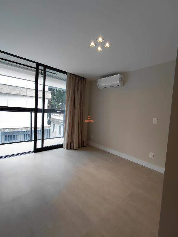 Apartment with 3 bedrooms, 2 bathrooms and enclosed balcony — photo 21
