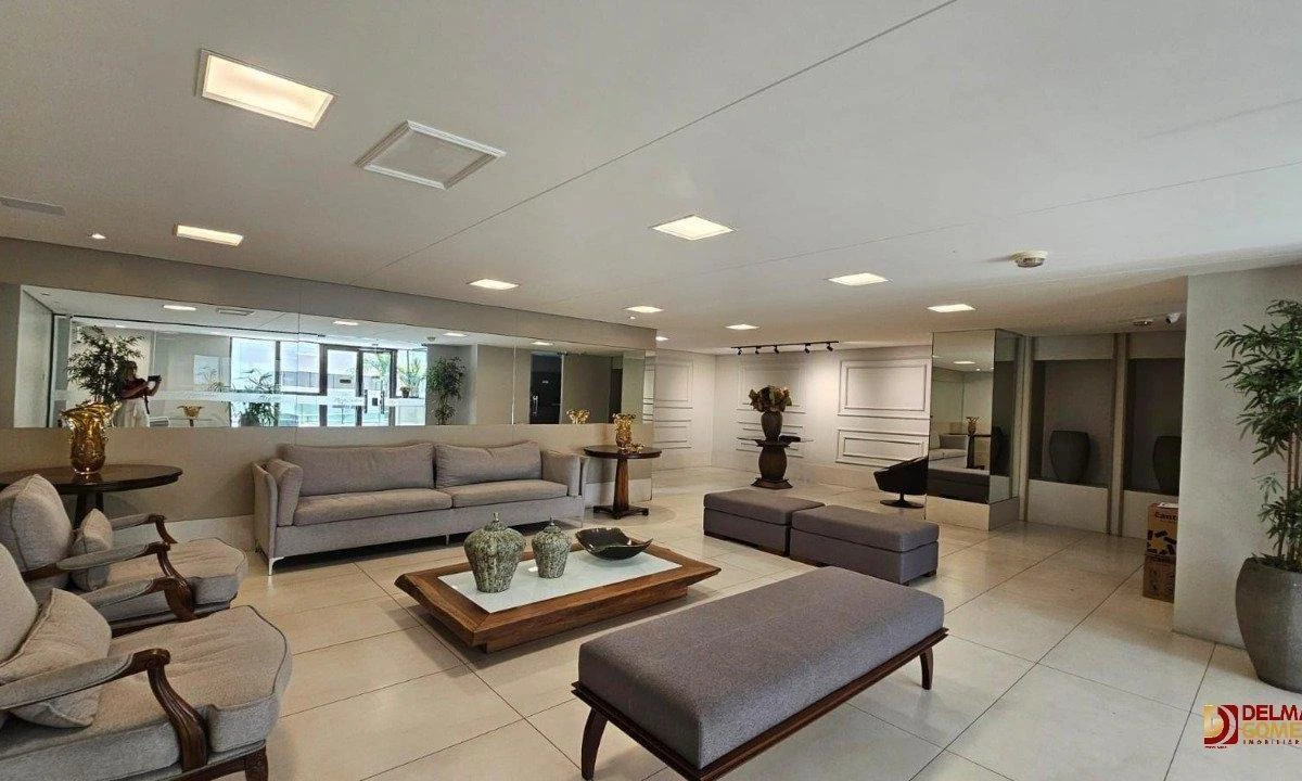 Apartamento de 212 m² com banheira e varanda envidraçada — photo 9