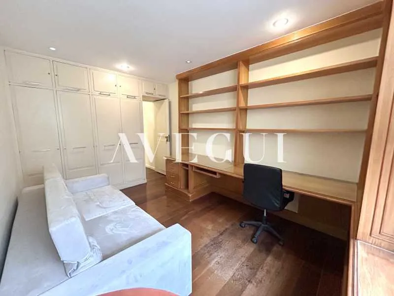 Furnished apartment, 160 m², with a washing machine — photo 20