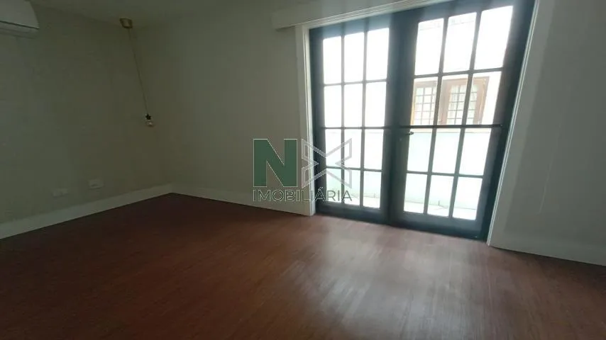 200 m² house with a grill on the balcony and a garden — photo 27