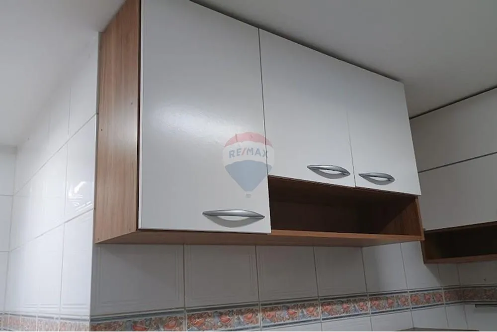 Квартира з 3 спальнями та заскленим балконом — photo 43