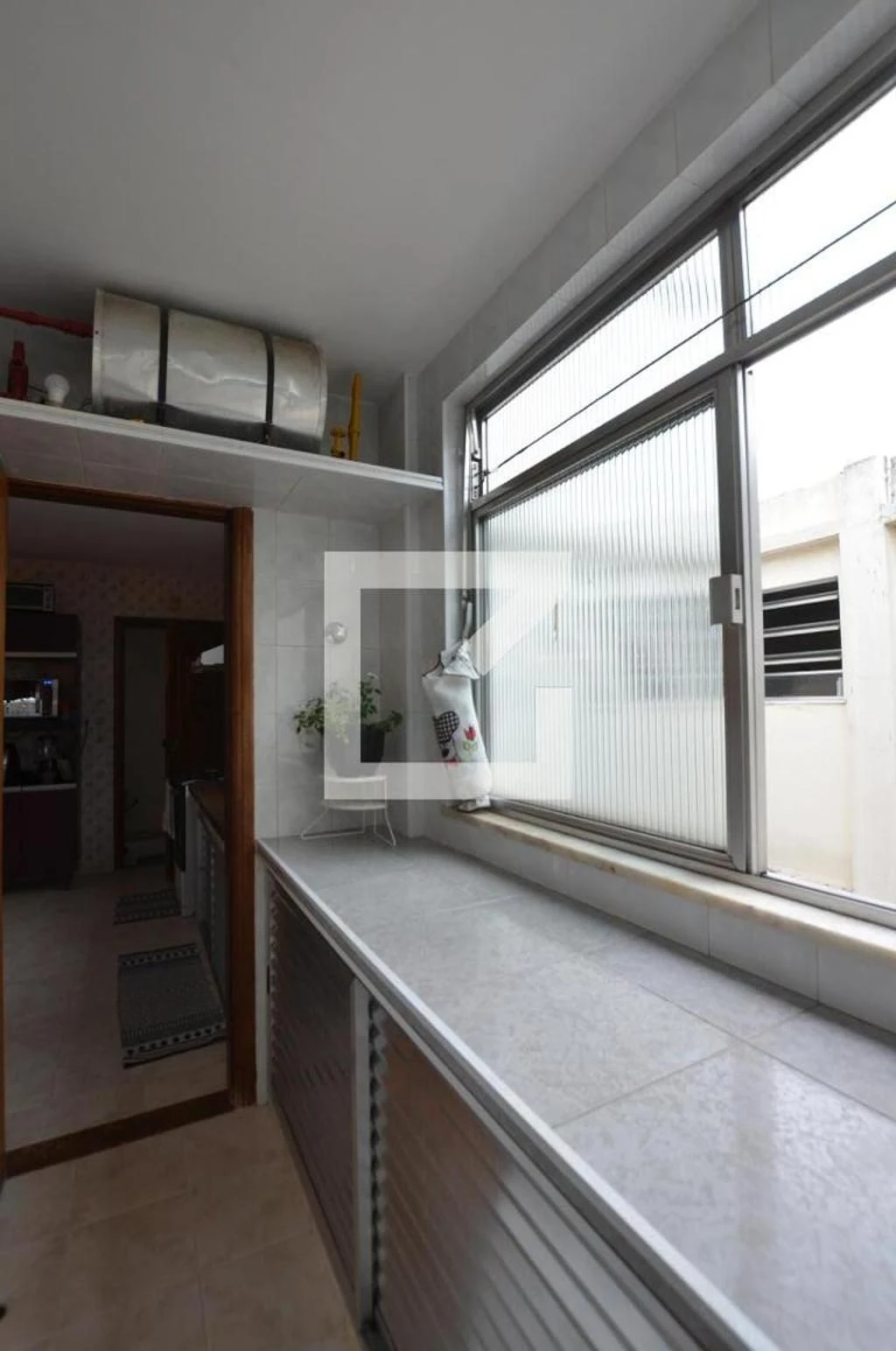 80 m² apartment with a walk-in closet and a home office — photo 6