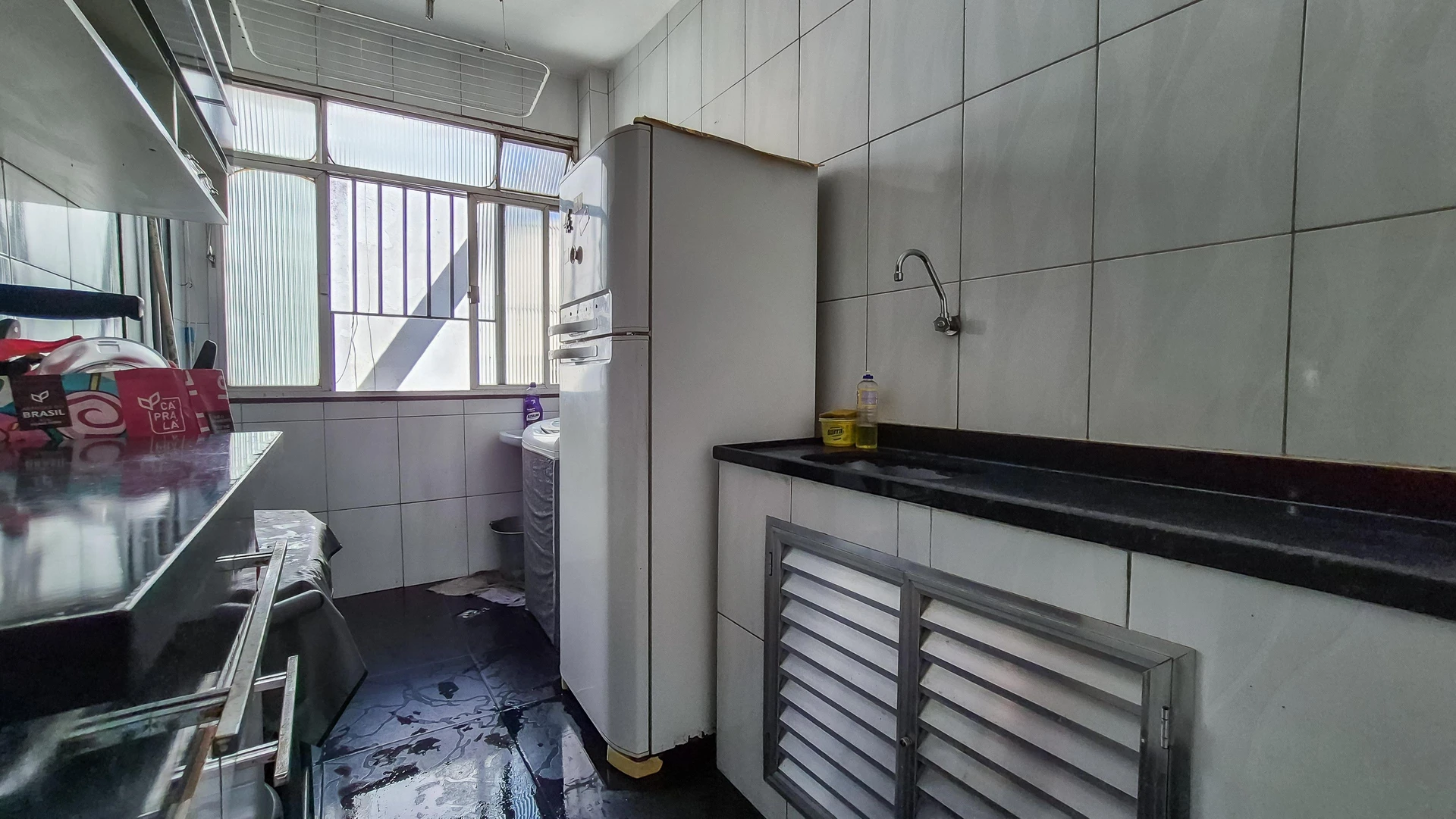 Furnished 2-bedroom apartment with 1 bathroom — photo 24