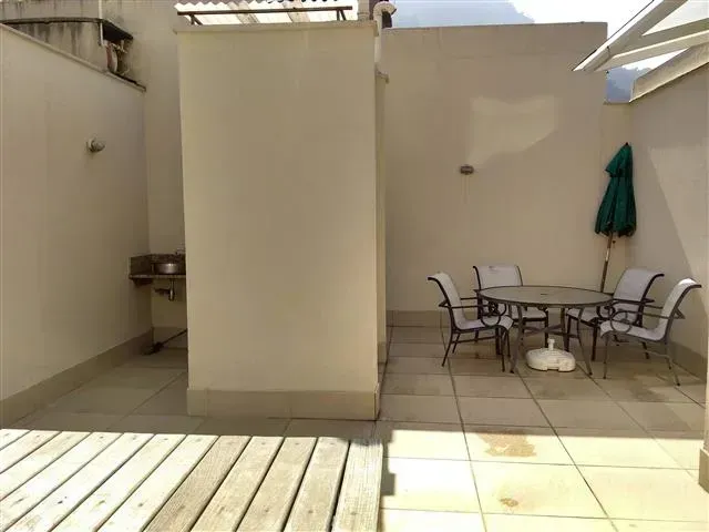 Furnished 1-bedroom apartment with an outdoor pool — photo 13
