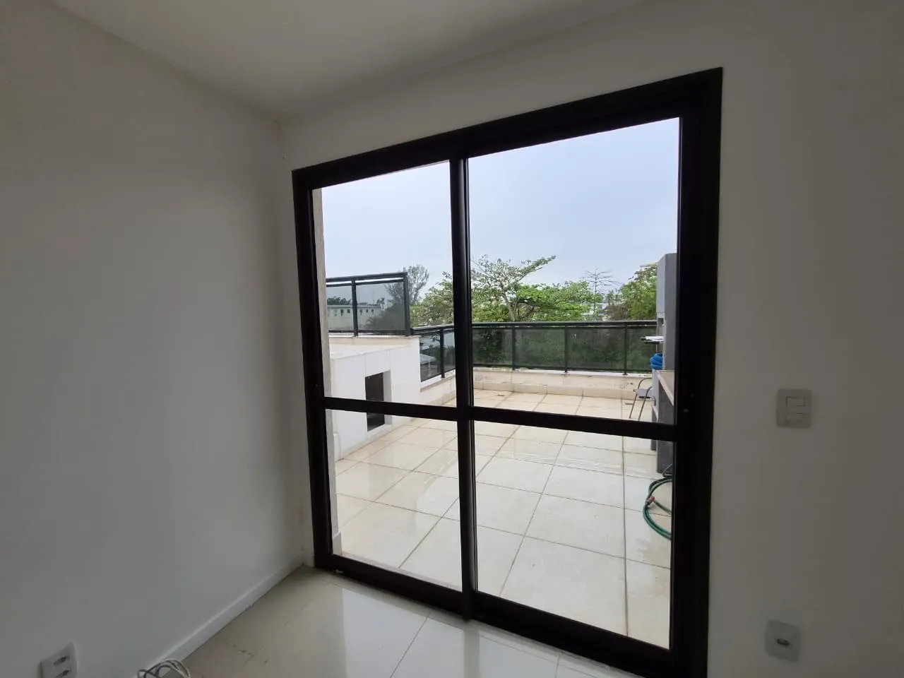Apartment with 3 bedrooms and 3 bathrooms, balcony and terrace — photo 18