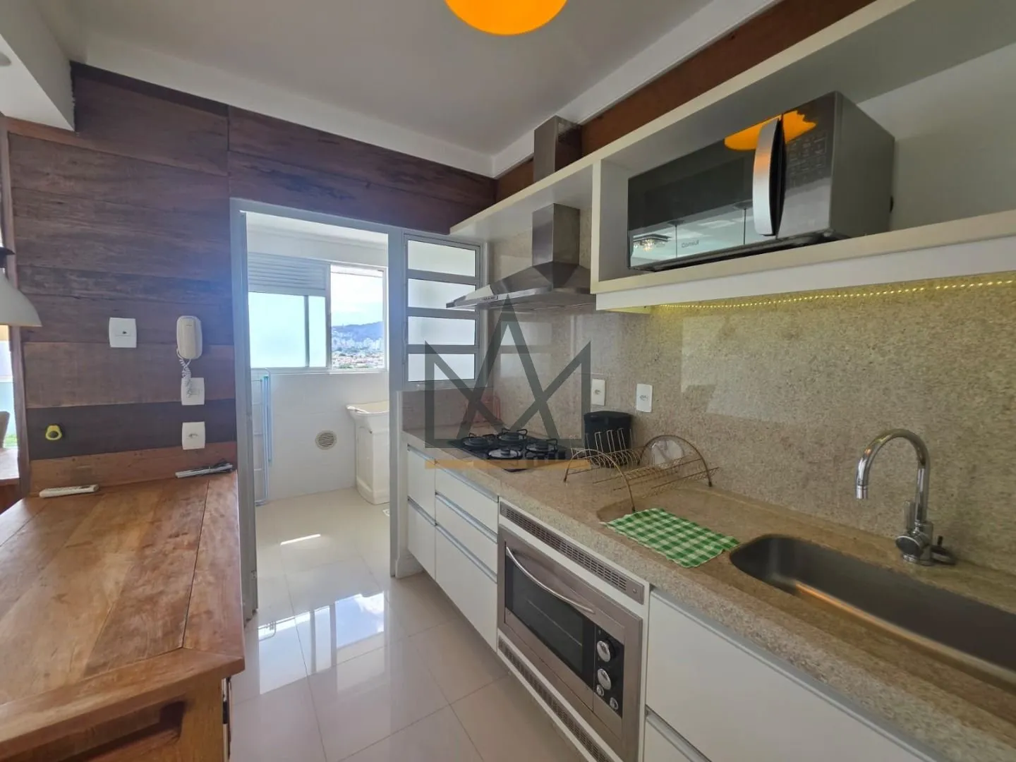 Квартира с 2 спальнями, suite и балконом, 77 м² — photo 8