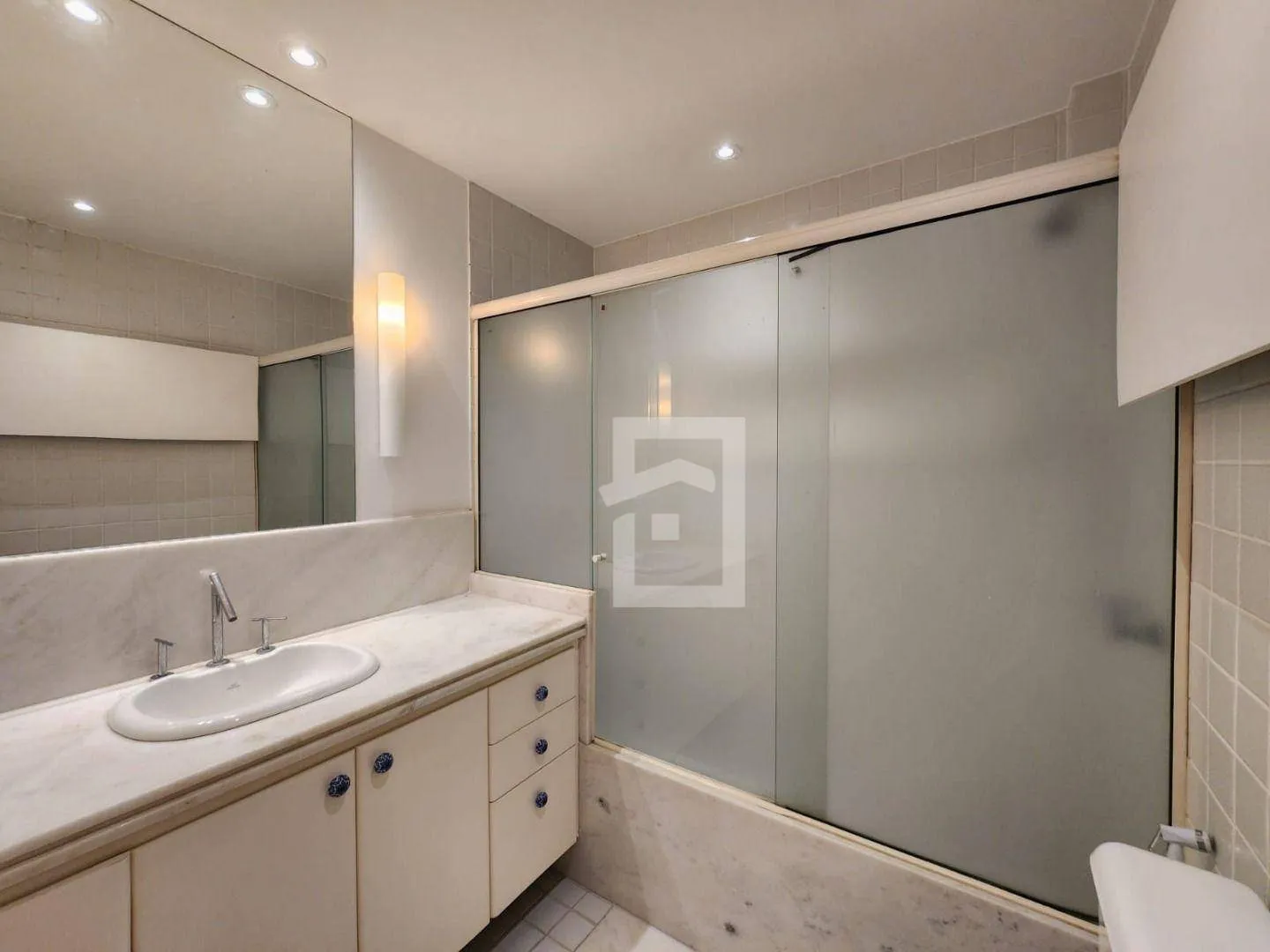 Duplex penthouse with 5 bedrooms and 5 bathrooms — photo 42