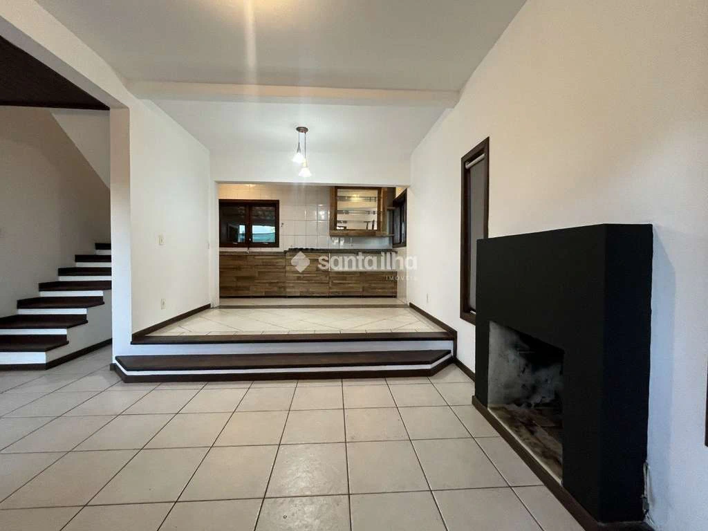 3-bedroom house with 400 m² and a private garden — photo 2