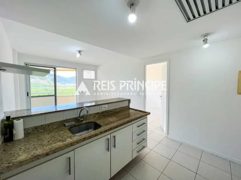 Water view in a one-bedroom apartment, 50 m² — photo 4