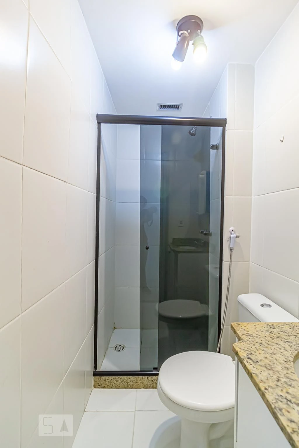 2-bedroom apartment with 1 suite and private balcony BBQ — photo 46