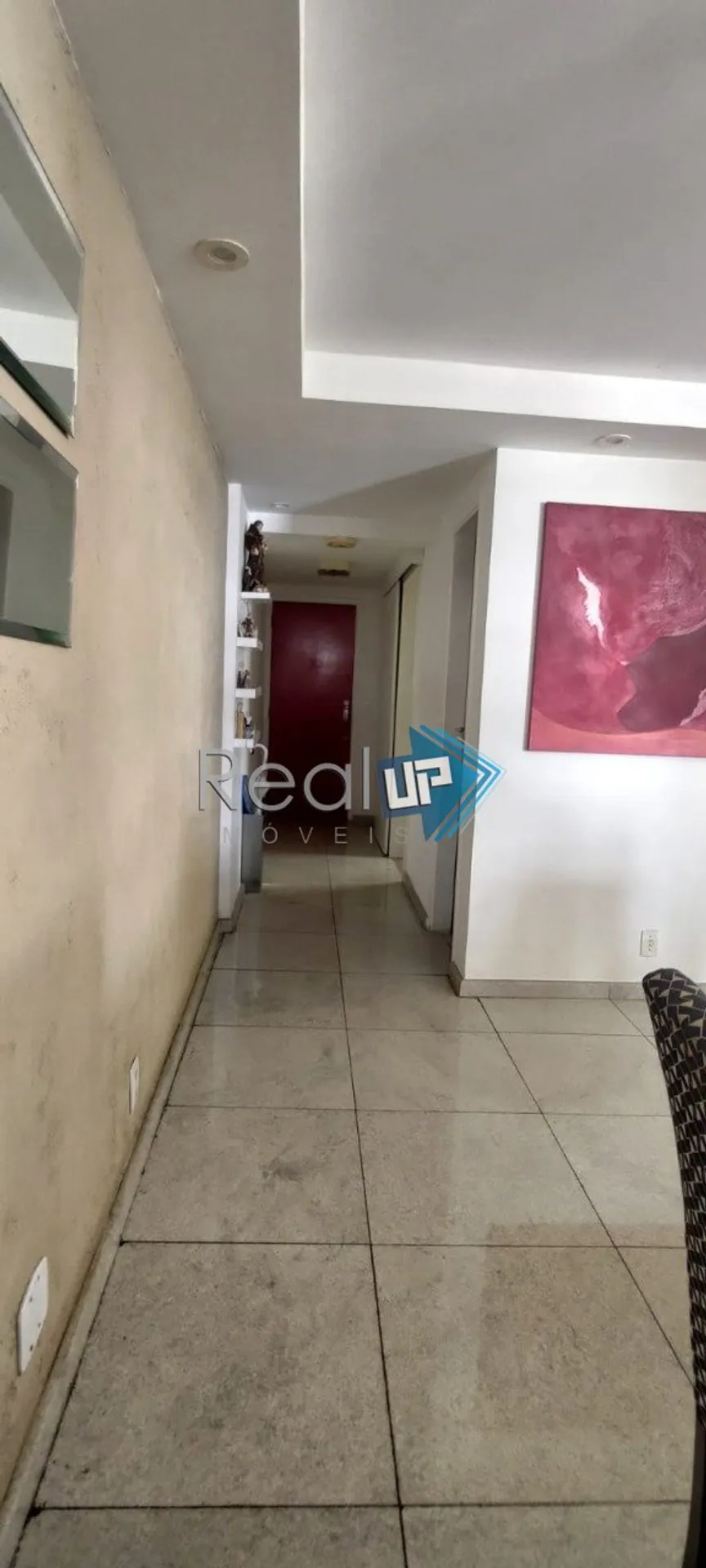 Unfurnished apartment with 3 bedrooms and a glazed balcony — photo 45