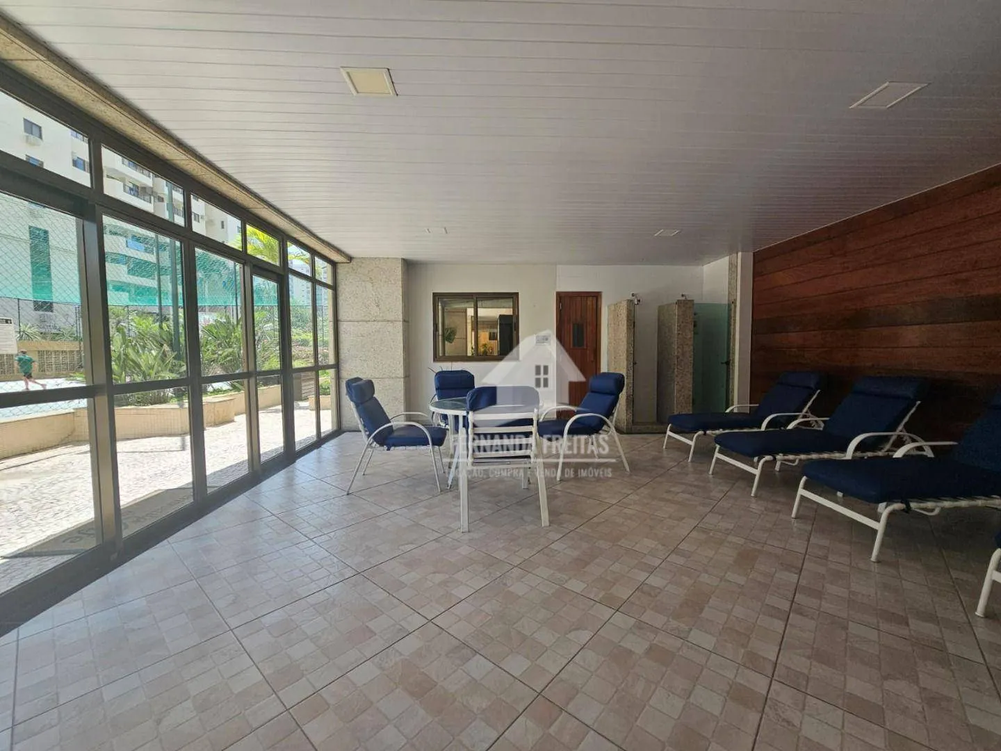 210 m² apartment with 3 bedrooms and glassed balcony — photo 34