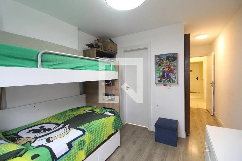 2-bedroom apartment in a building with a gym — photo 34