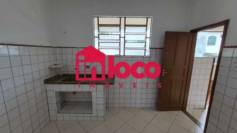 1-bedroom apartment with a balcony and separate kitchen — photo 2