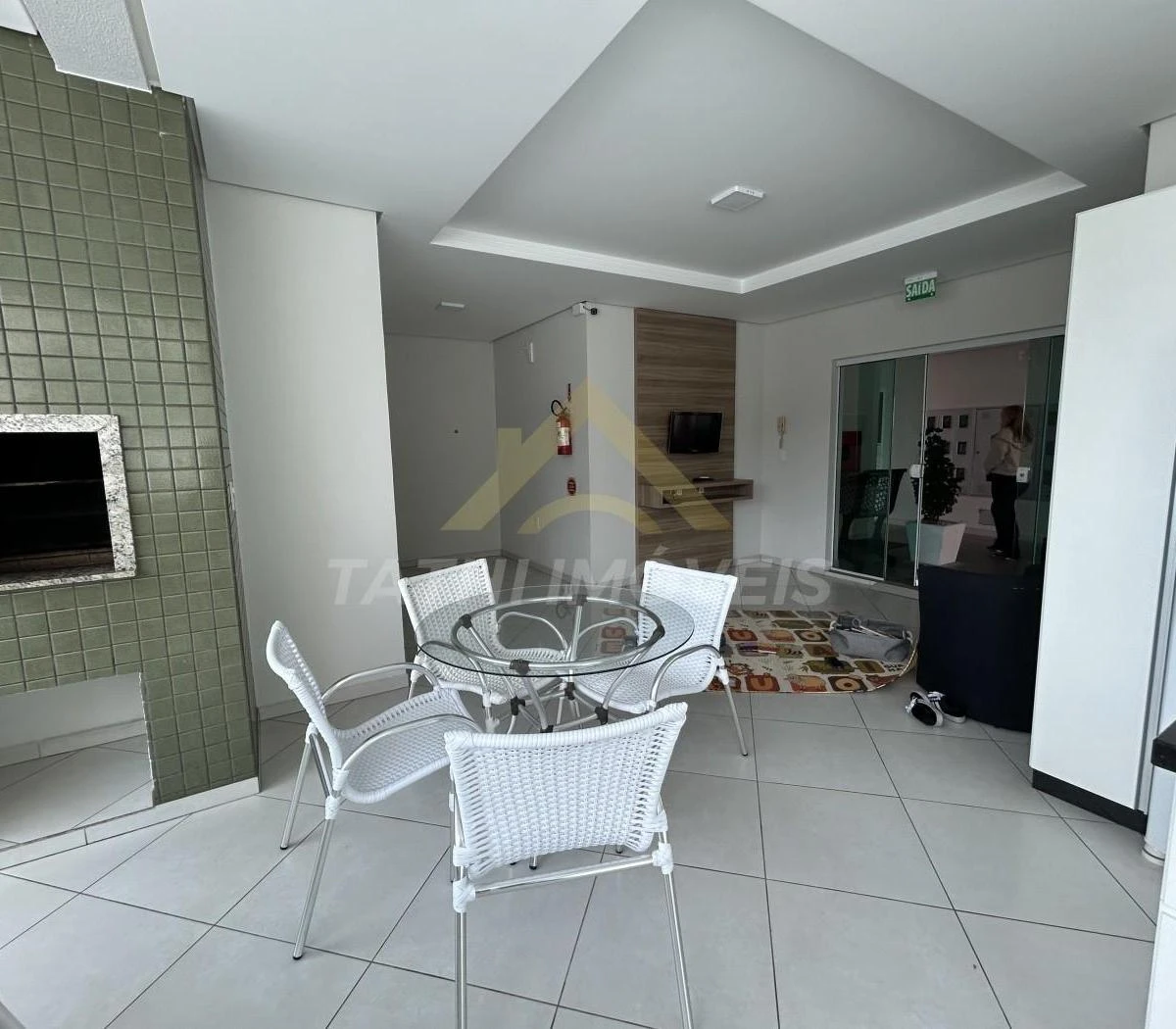 Furnished apartment, 86 m², with a grill on the balcony — photo 21