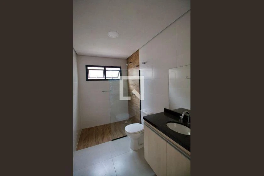 3-bedroom house with floor-to-ceiling windows — photo 16