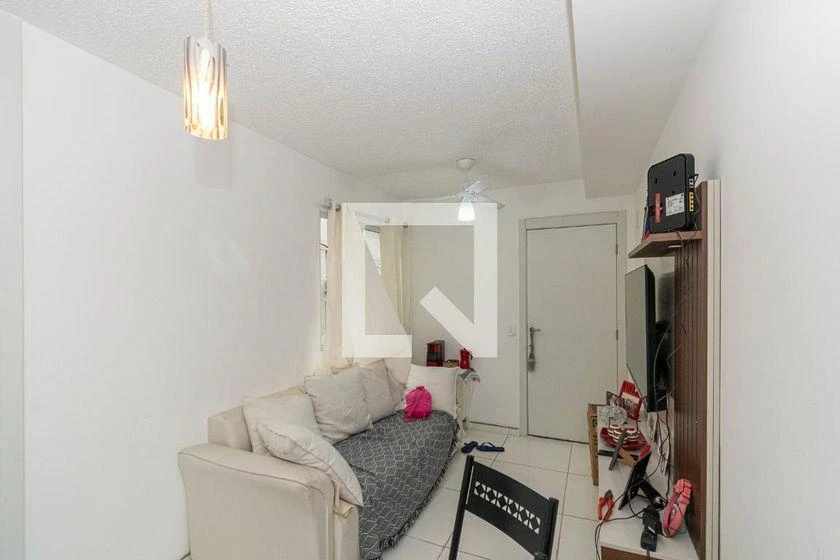 2-bedroom apartment in a building with a gym — photo 8