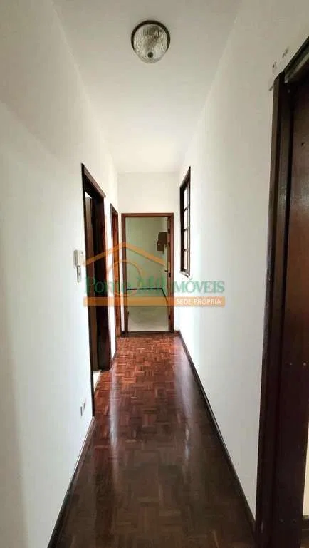 House with 3 bedrooms, 330 m² and 2 parking spaces — photo 12