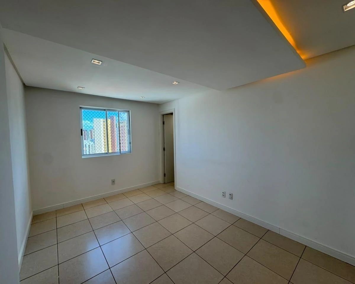 142 m² apartment with a water view and a home office — photo 20