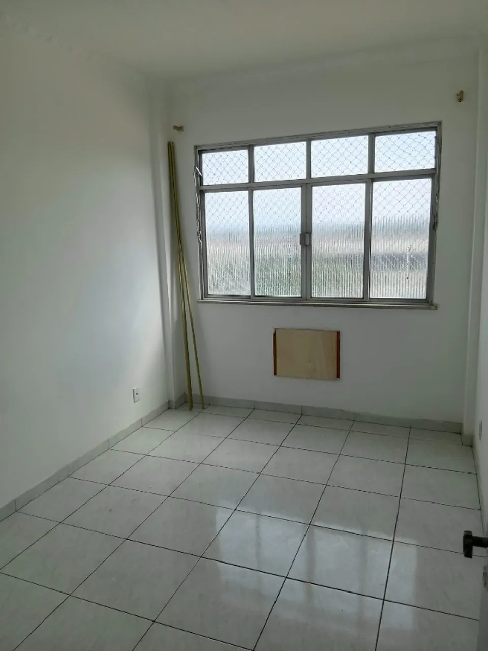 2-bedroom apartment in a building with a gym — photo 3