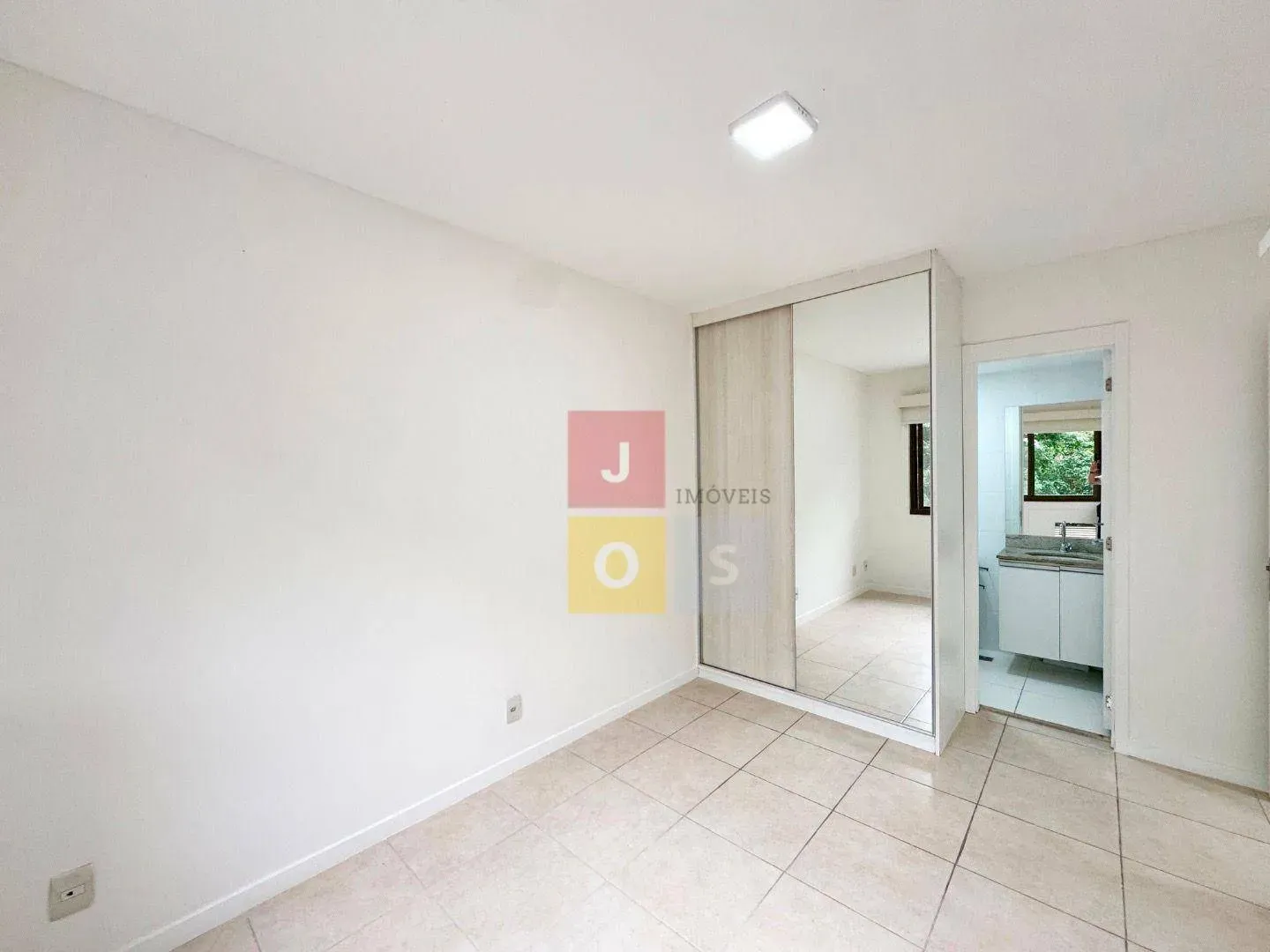 2-bedroom apartment with glassed balcony and 1 parking — photo 26