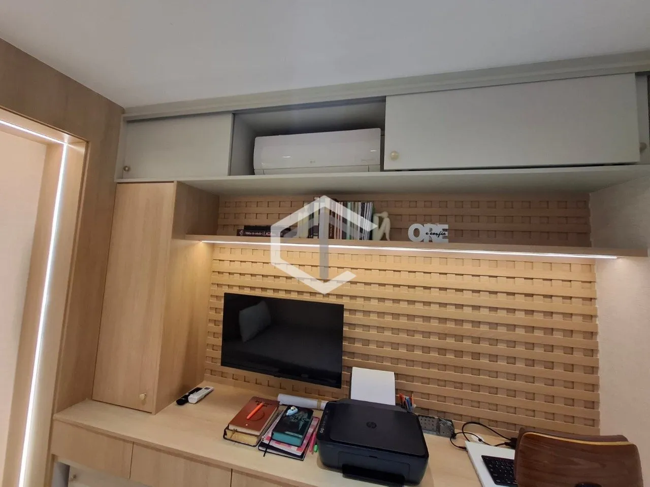 217 m² apartment with a mountain view and a private pool — photo 51