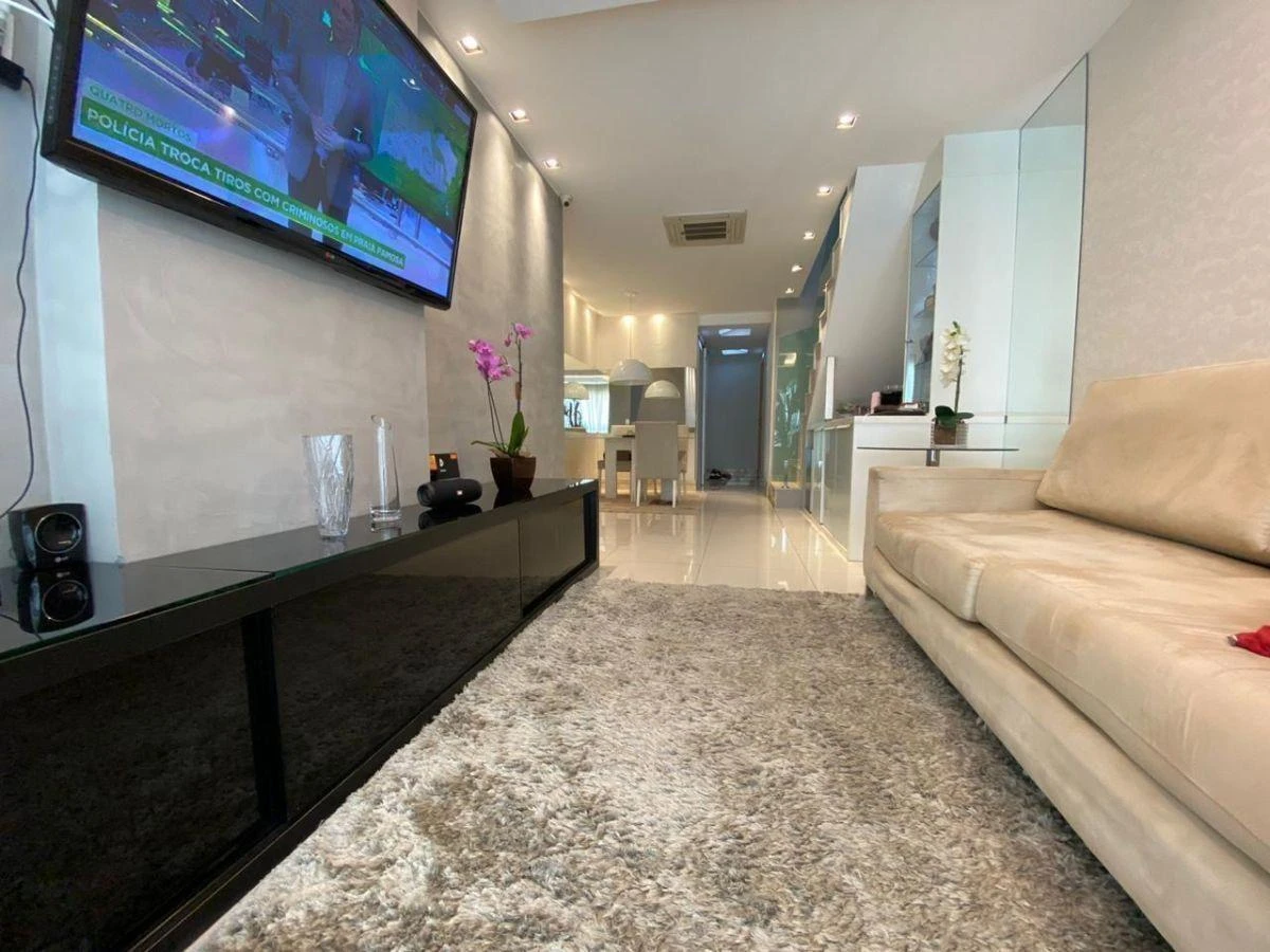 Furnished 189 m² apartment with 3 en-suite bedrooms and 2 parking — photo 5