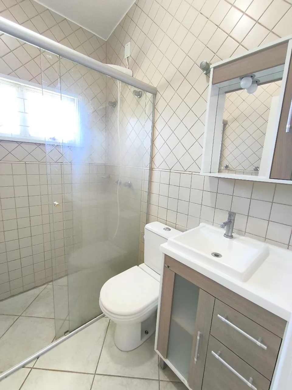 One-bedroom apartment in a building with a pool — photo 4