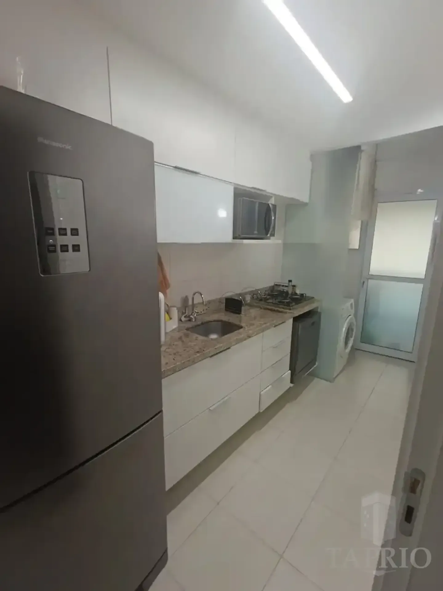 Glass-enclosed balcony in a 2-bedroom apartment, 69 m² — photo 16